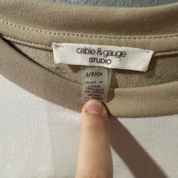 Cable & Gauge Studio Casual Cream and Tan Women's Top - Picture 3 of 4
